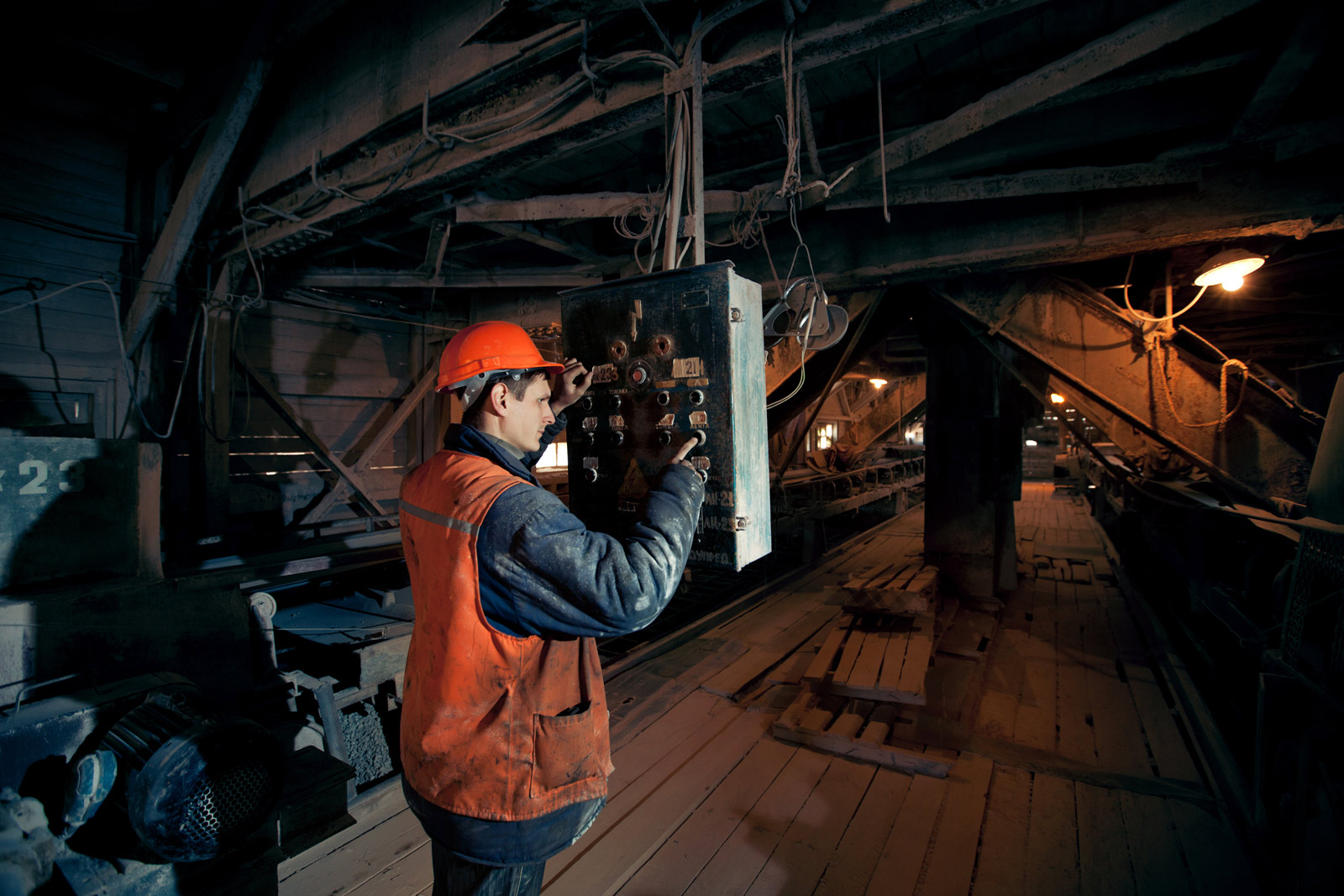 Among the new innovations that are improving the milling process is a condition monitoring technology that tracks SAG mill liners and grinding mill liners to extend liner life.